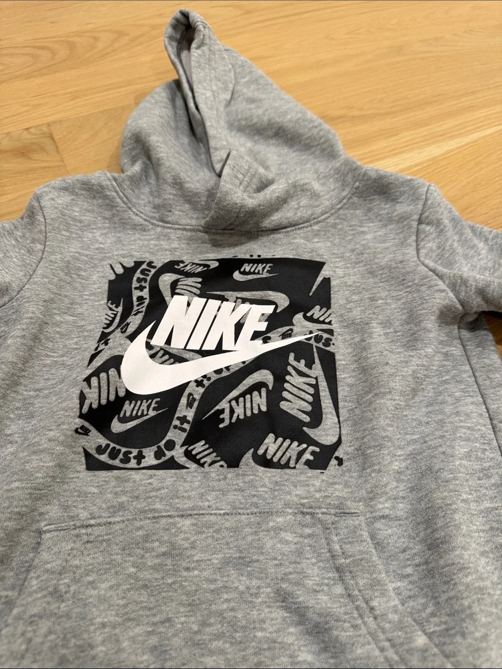 Nike pullover hoodie